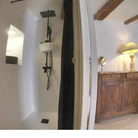 Vieuxchateau Πανσιόν