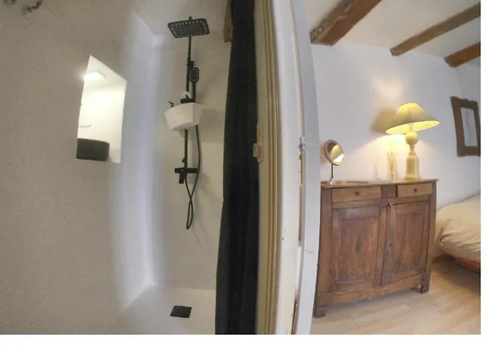 Vieuxchateau Πανσιόν